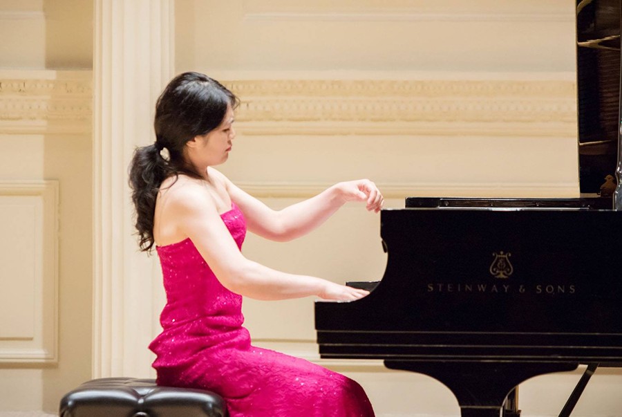 Lishan Xue performs in Weill Hall, Carneige Hall